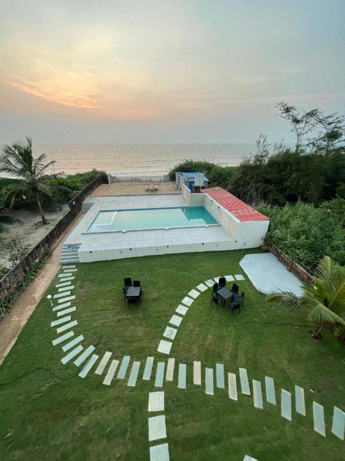 Kay'S By The Sea Hotel Ajgaon Exterior photo