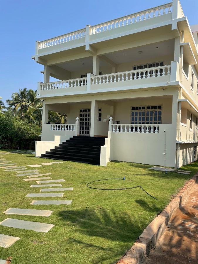 Kay'S By The Sea Hotel Ajgaon Exterior photo