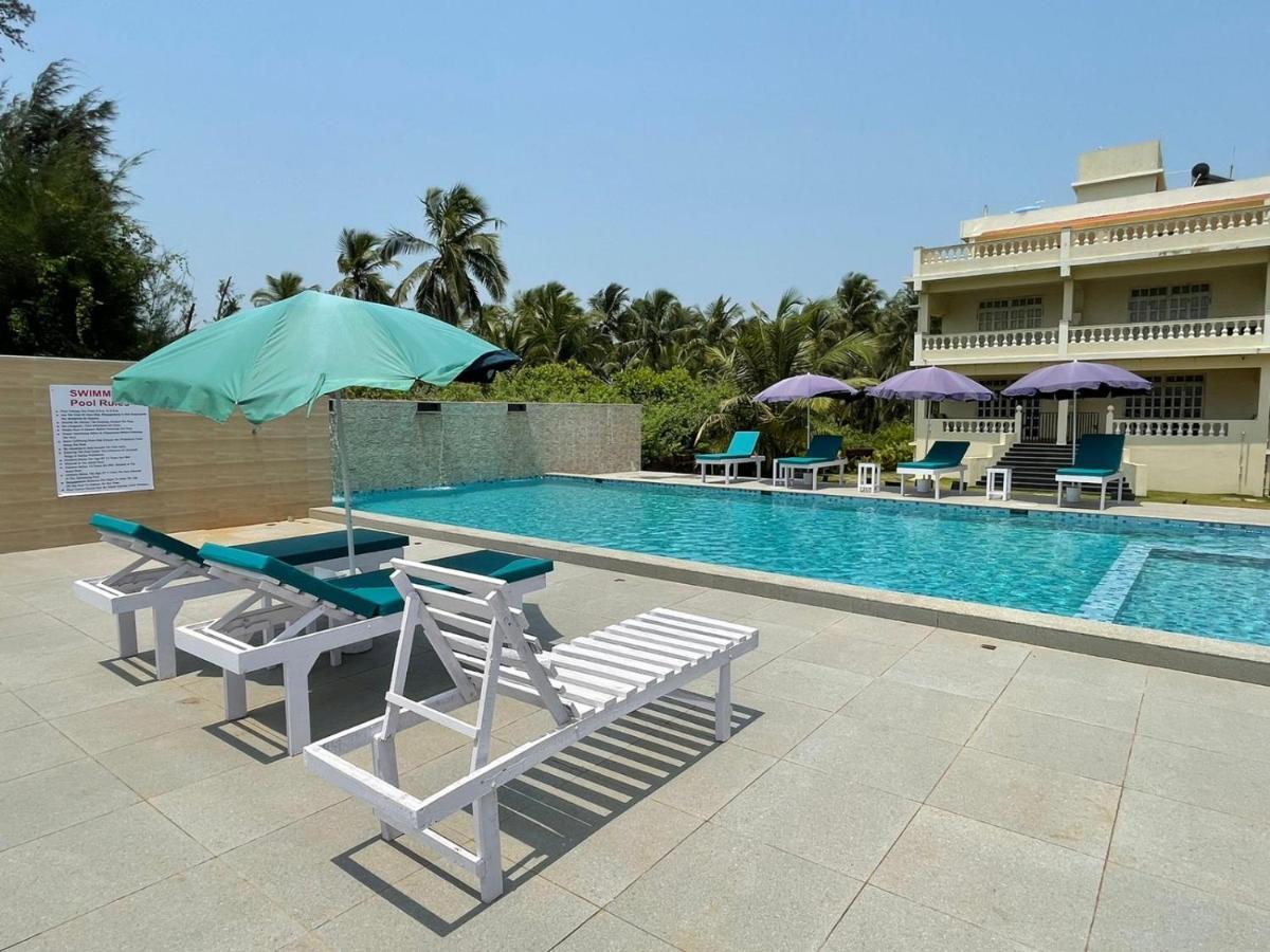 Kay'S By The Sea Hotel Ajgaon Exterior photo