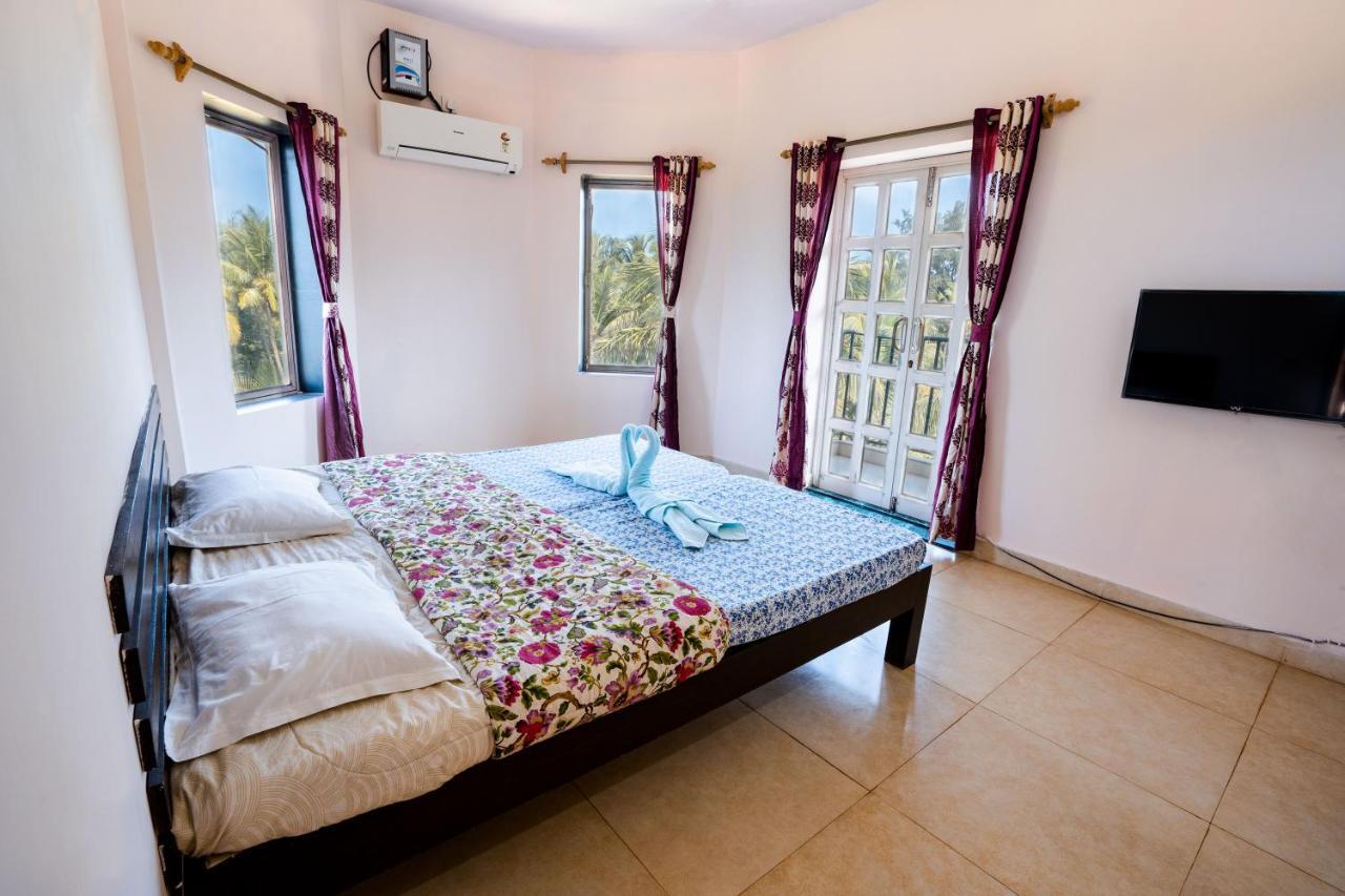 Kay'S By The Sea Hotel Ajgaon Exterior photo